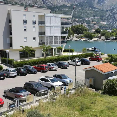 With Parking Space - 21050 * Omiš