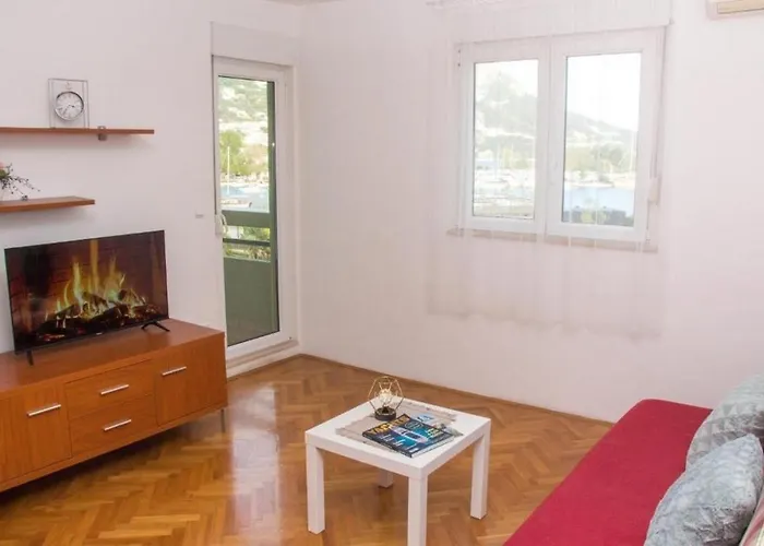 With Parking Space - 21050 * Omiš