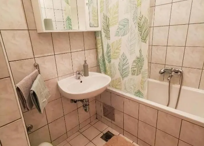 With Parking Space - 21050 Omiš